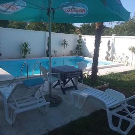 House With Pool - Mitrovic Βίλα Χέρτσεγκ Νόβι Εξωτερικό φωτογραφία